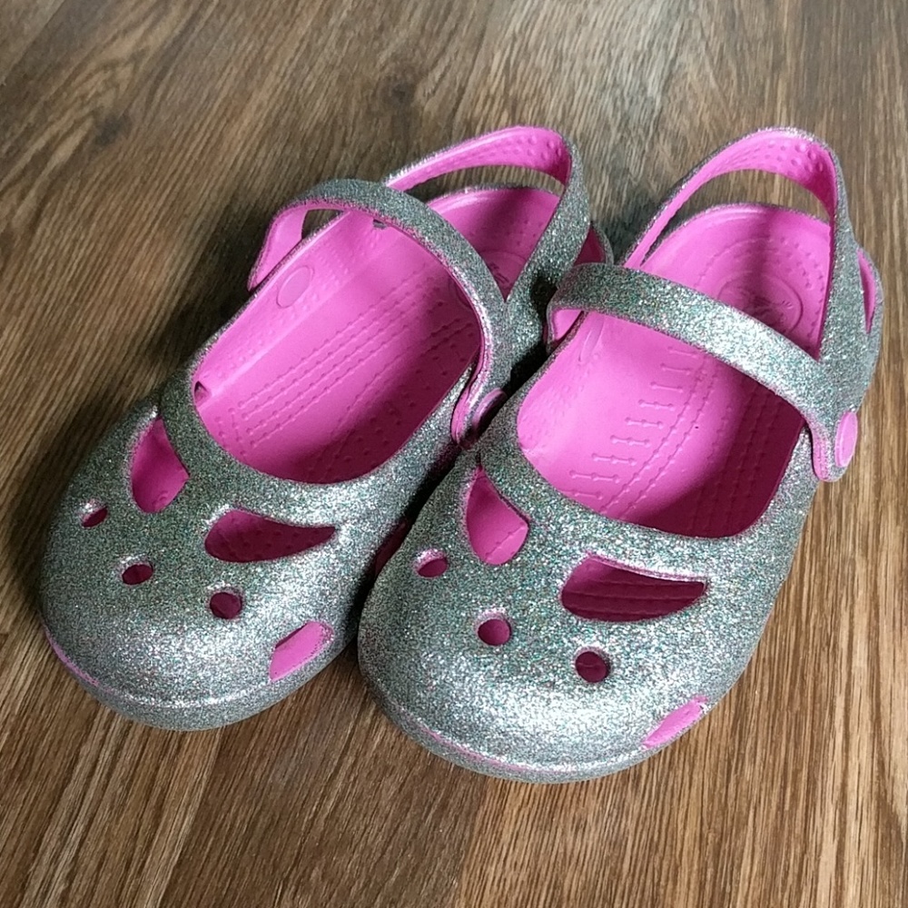 Glitter C9 child size 9 Crocs.